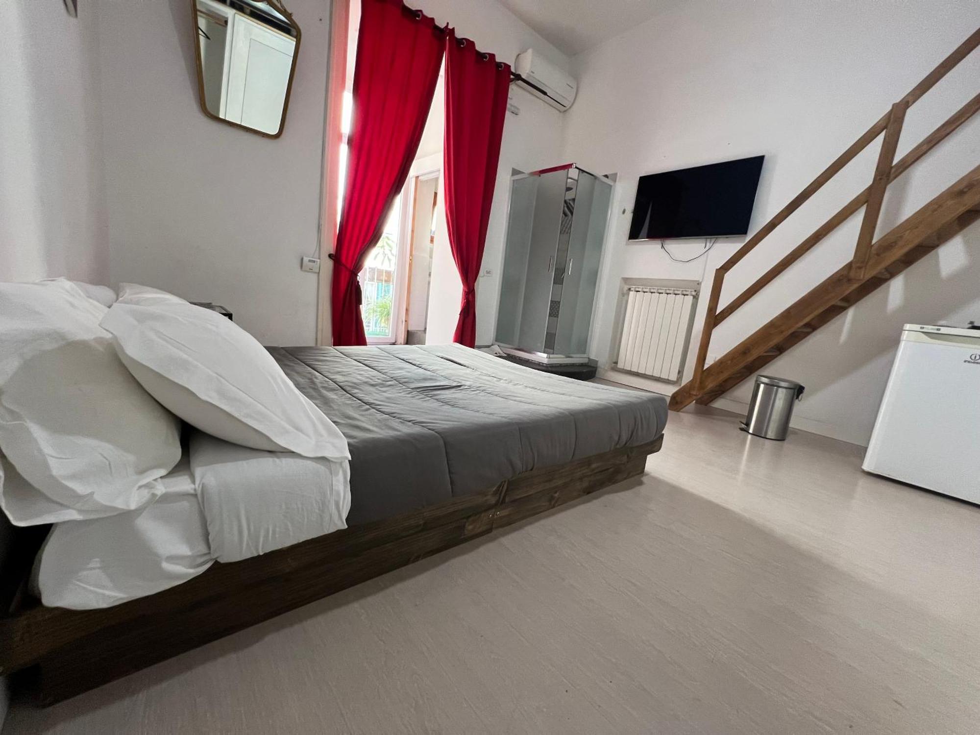 Carafa'S Central Apartment By Hhn Napoli Dış mekan fotoğraf