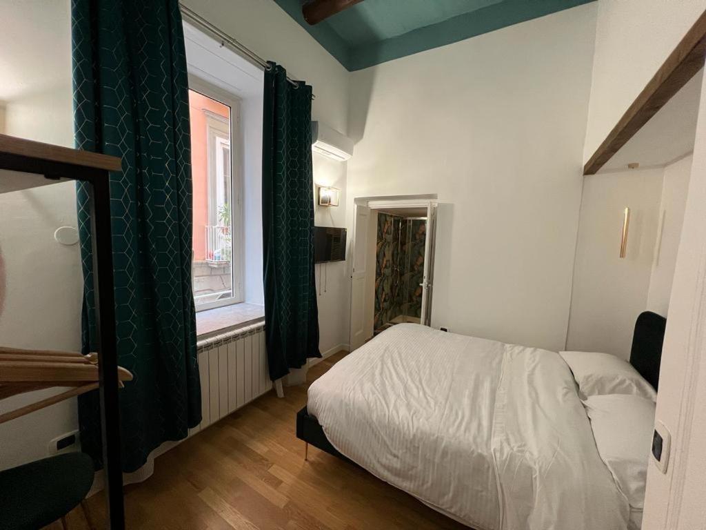 Carafa'S Central Apartment By Hhn Napoli Dış mekan fotoğraf