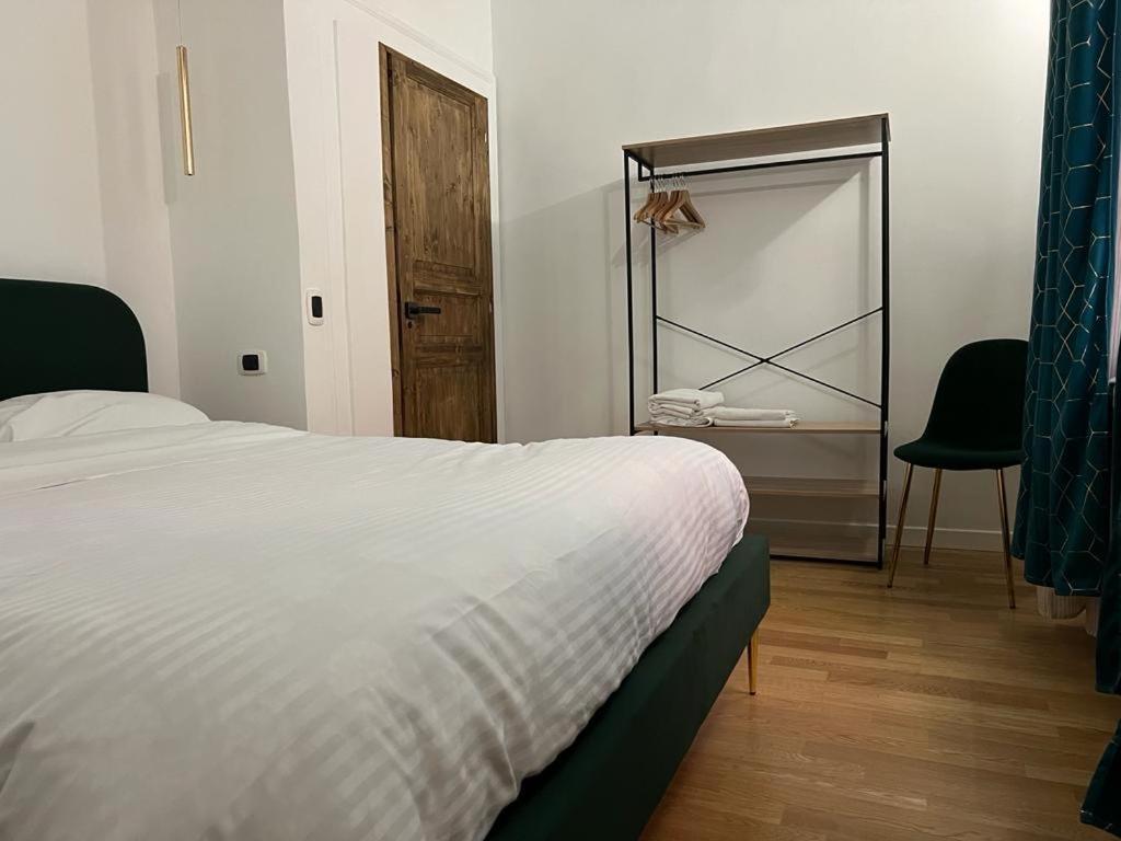 Carafa'S Central Apartment By Hhn Napoli Dış mekan fotoğraf