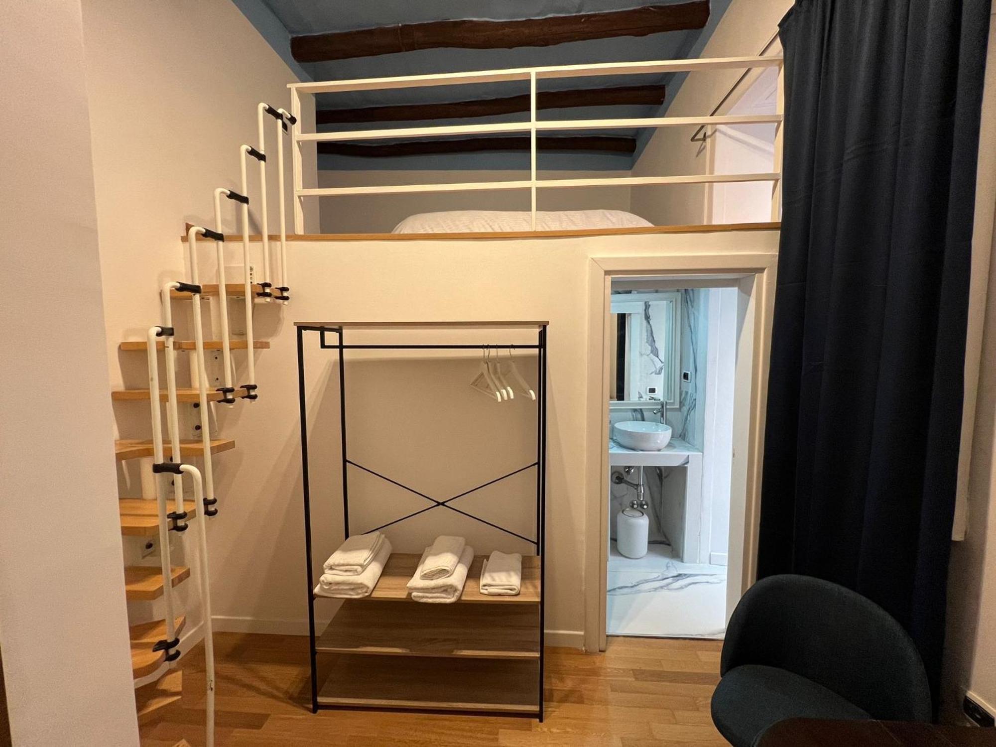 Carafa'S Central Apartment By Hhn Napoli Dış mekan fotoğraf