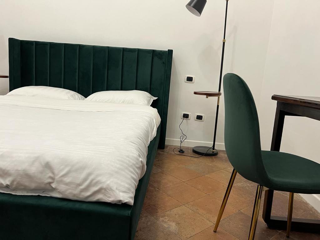 Carafa'S Central Apartment By Hhn Napoli Dış mekan fotoğraf