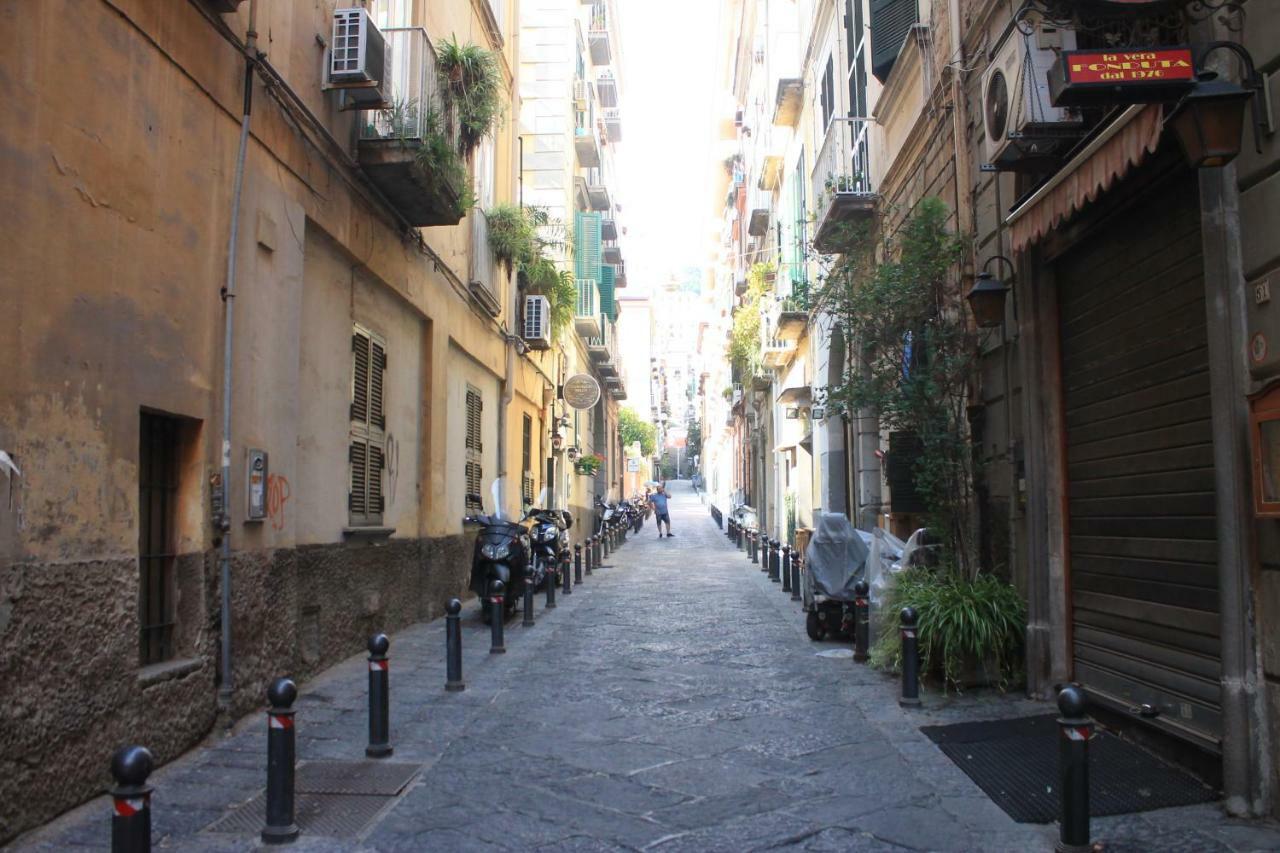 Carafa'S Central Apartment By Hhn Napoli Dış mekan fotoğraf